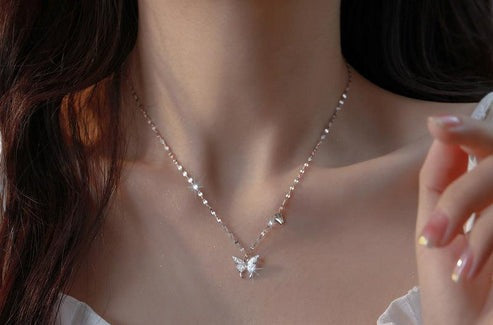 Elegant Butterfly Pendant Necklace for Women – Sparkling Silver Jewelry Gift